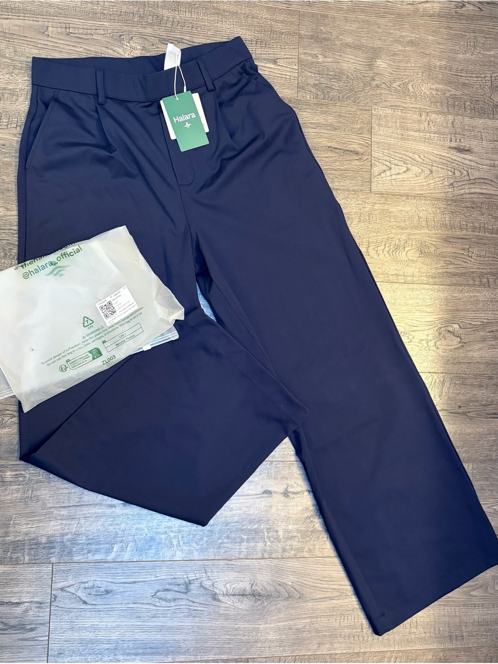 Halara Women’s Navy Stretch Trousers
